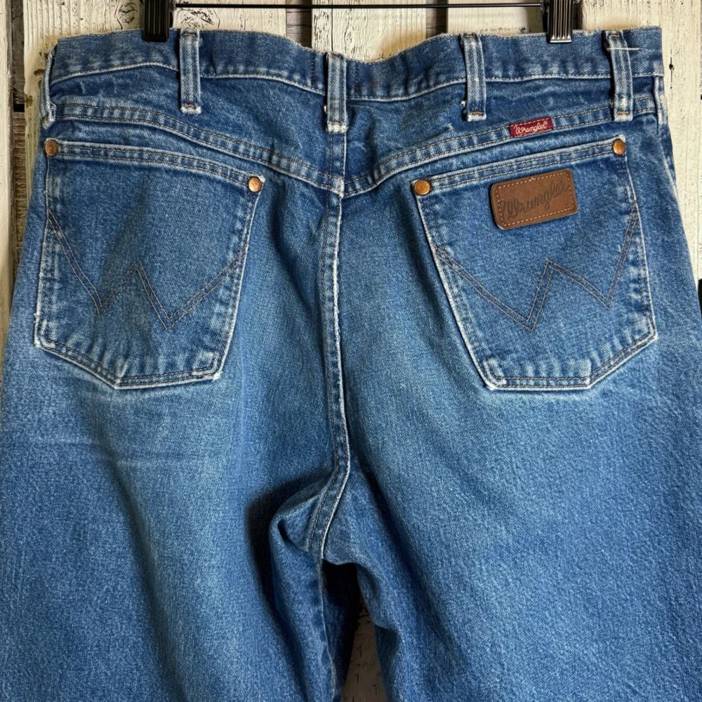 VTG Wrangler Relaxed Fit‎ Distressed Blue Denim Jeans Men's 36 x 30 Coboy Rodeo - Picture 9 of 11